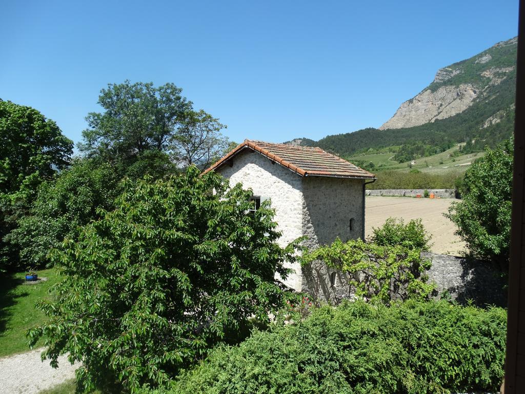 L'Enclos B&B Châtillon-en-Diois エクステリア 写真